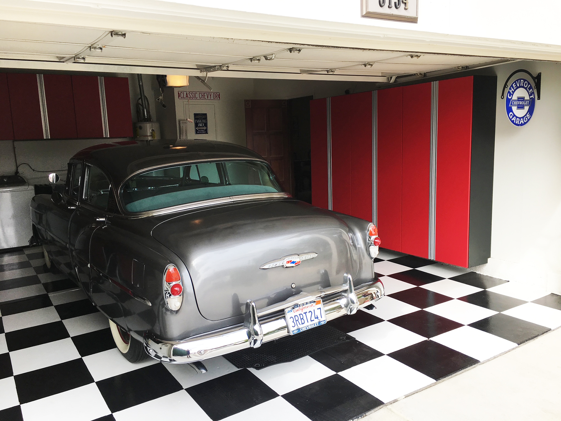Showroom-Quality Garages in Irvine, CA
